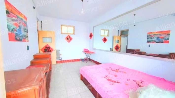 桑莎公司住宅楼二手房实景图