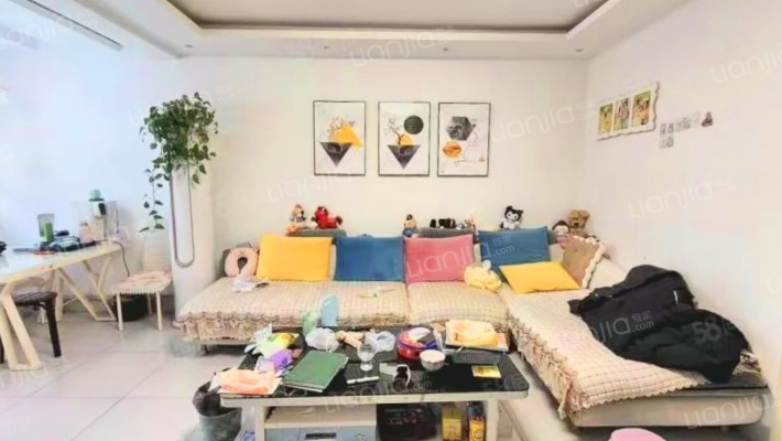 天润一品苑A区二手房实景图