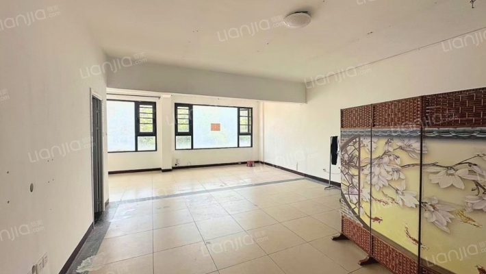 黄金海岸二手房实景图