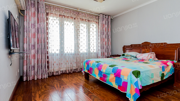 精装 东边户 lou wang 位置  均价低 * 级难得的好房源-卧室A