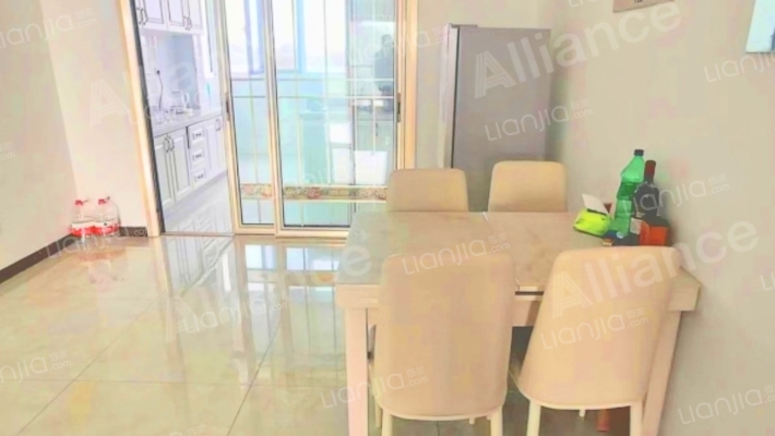 农大人才家园 南北通透大三居 精装修-餐厅