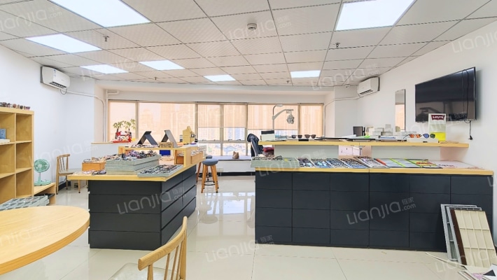 合润广场二手房实景图