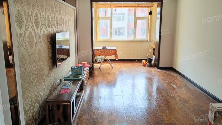 西城新居二手房实景图