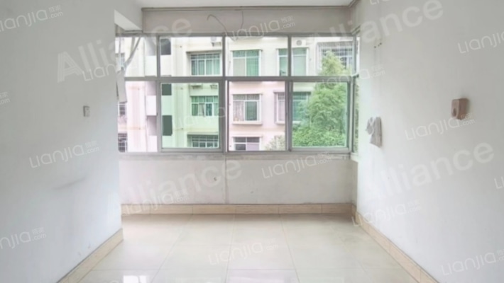 网络局宿舍二手房实景图