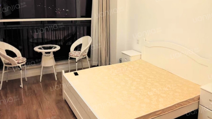 汇丰时代广场二手房实景图