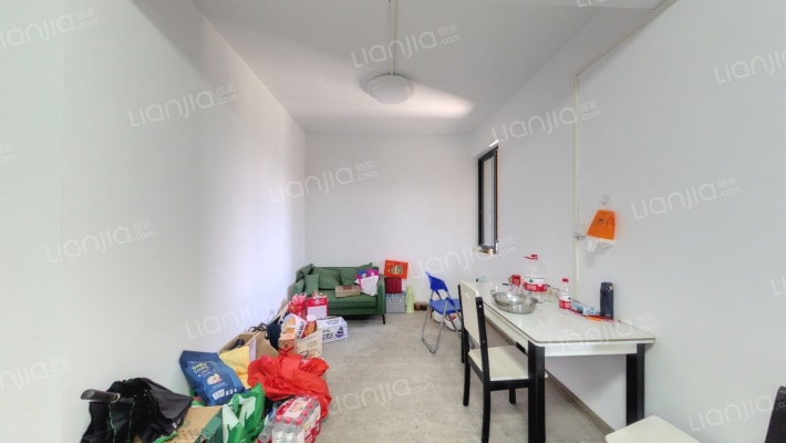 新隆华府西区二手房实景图