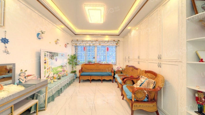 民航广场公寓楼二手房实景图