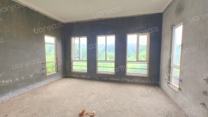 保利国际高尔夫花园二手房实景图