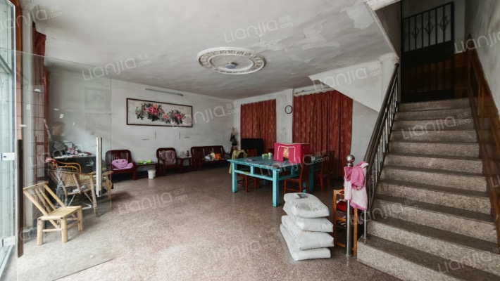 钟灵路二手房实景图