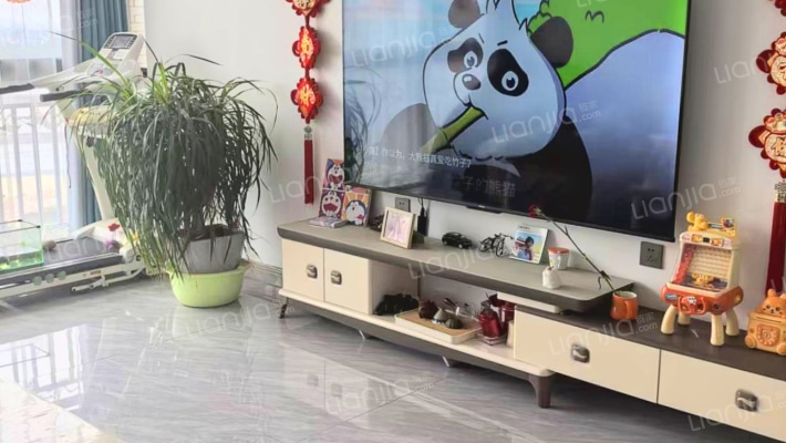鸿泰豪苑二手房实景图