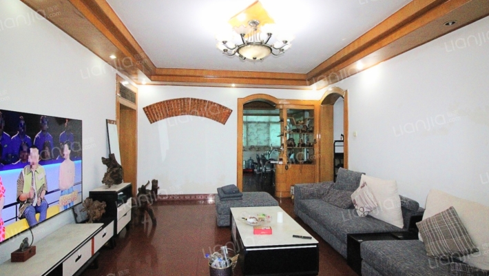 梨康路24号二手房实景图