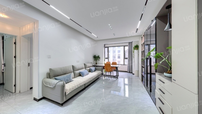 德美·万有引俪二手房实景图