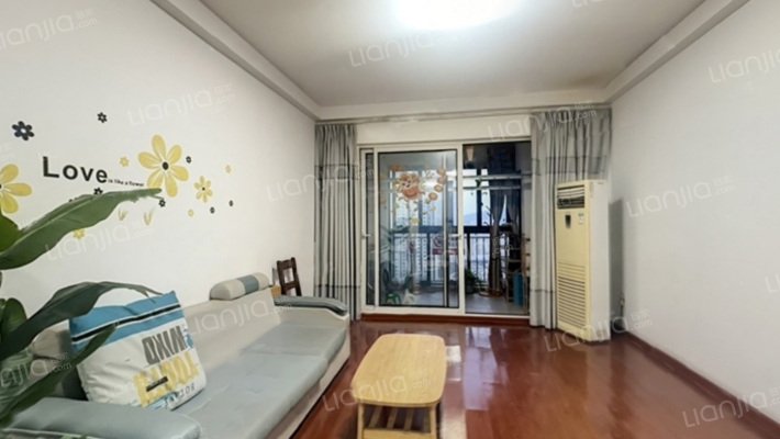 万达华府(常熟)二手房实景图