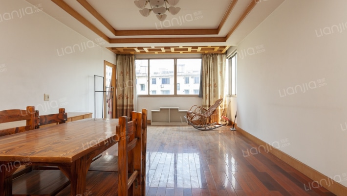 鸿翔花园二手房实景图