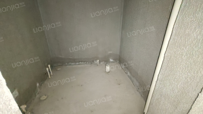 高品质生活需要高品质的房屋 值得拥有的好房子-卫生间B