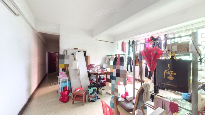 江畔楼二手房实景图