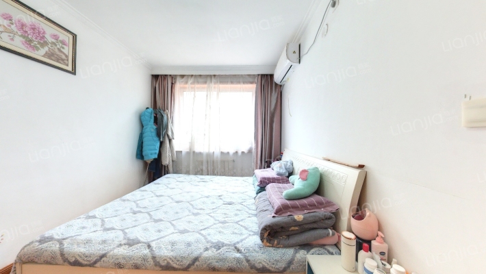 松江路（80中）二手房实景图