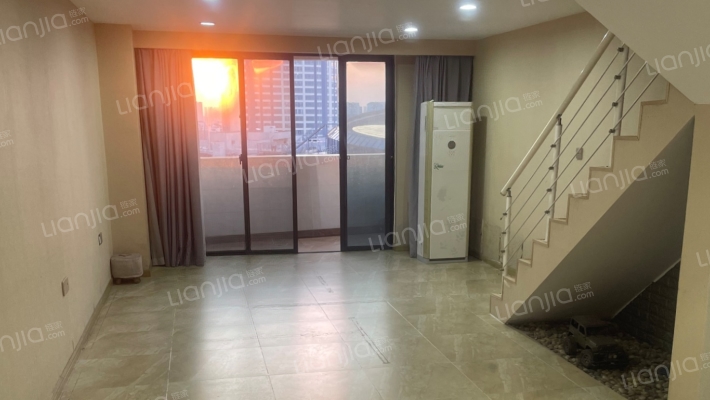 新苏国际商务中心二手房实景图