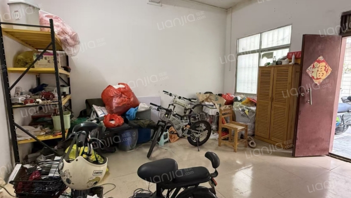 包屋东四巷二手房实景图