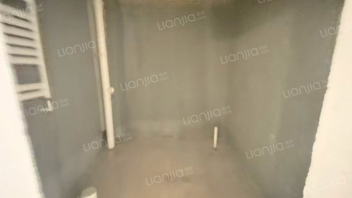 社区规模大 绿化覆盖率高， 居住舒适度高！-卫生间B