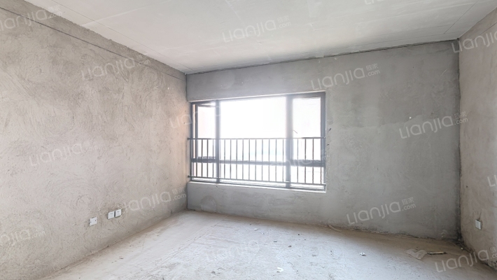 御龙春晓二手房实景图