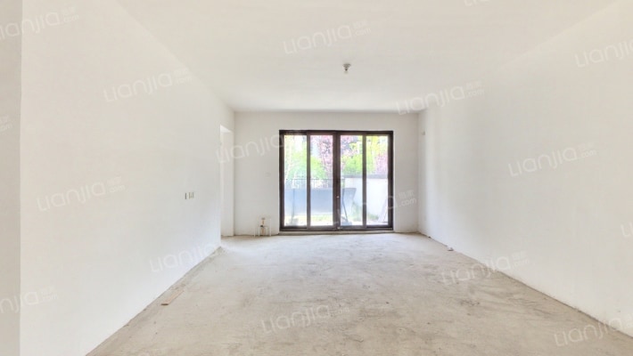 富力山二手房实景图