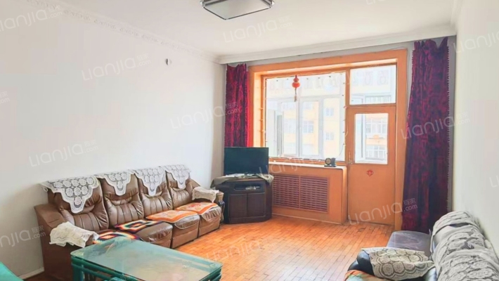 阿城继电器厂家属楼二手房实景图