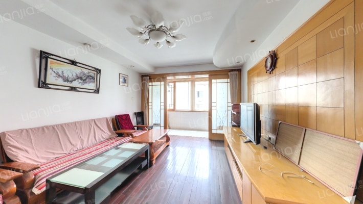 新龙花苑二手房实景图