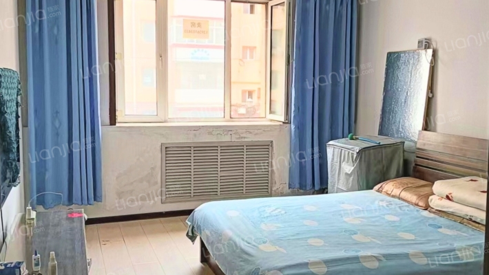 松峰糖果厂家属楼二手房实景图