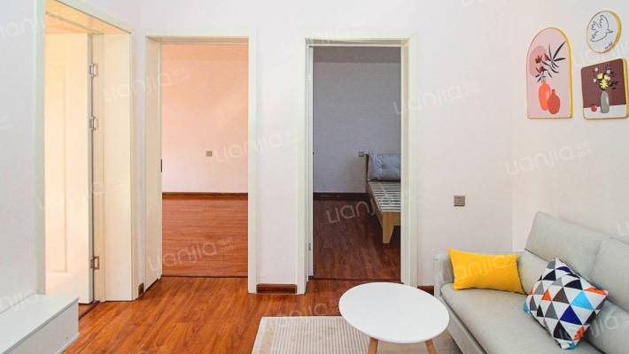 湛南路186号院二手房实景图