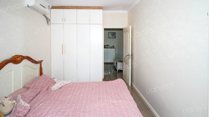 林溪谷标准1室 单独客厅，单独卧室精装修有证看房方便-卧室A