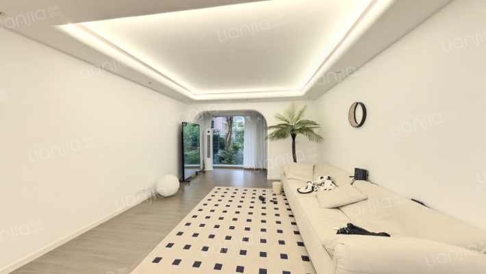 公园大道上东汇南区二组团二手房实景图