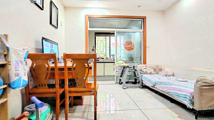 虹桥路二手房实景图