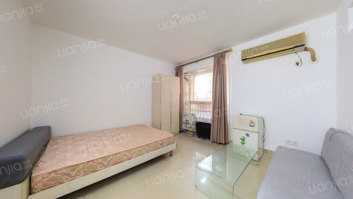 八一花园二手房实景图