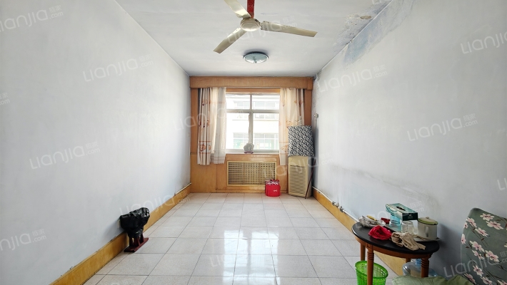 金海大厦农行宿舍二手房实景图