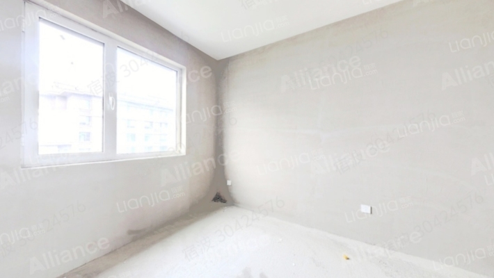 南北通透的大三居 134平 两个卫生间 一层 带院-卧室C