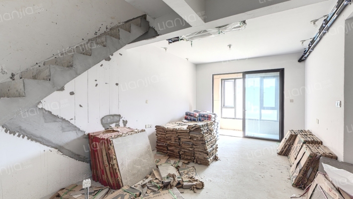 特房莱昂公馆一期二手房实景图