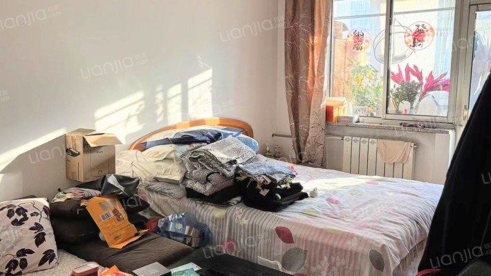 东兴小区，正规一居室，集中供暖，生活成本低-卧室