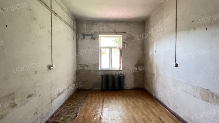 元纬路54号院二手房实景图