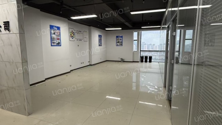 荣禾云图中心二手房实景图