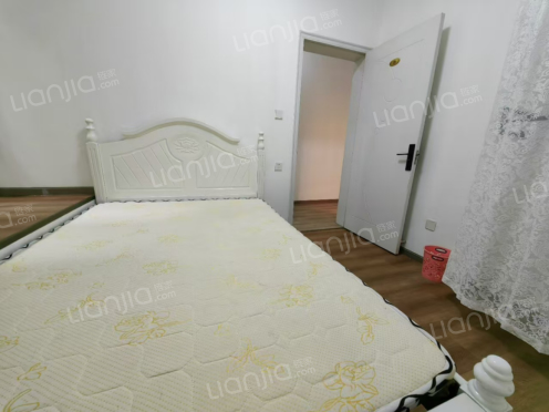 合租·西财学府憬城 4居室 东南卧