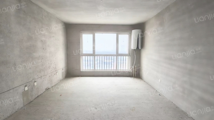 急售三利B区南北向两居，价格美丽。-客厅