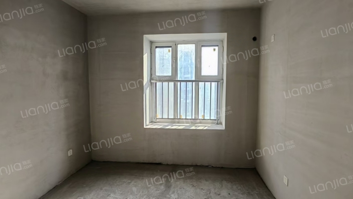 北京界三利中和城C区。100平三居室南北通透，位置好，-卧室A