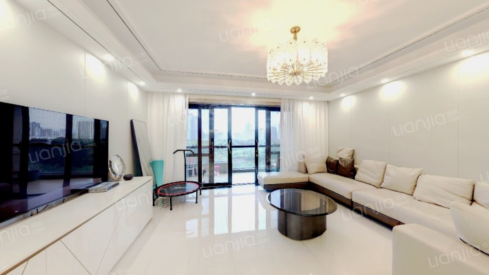 天安高尔夫珑园二手房实景图