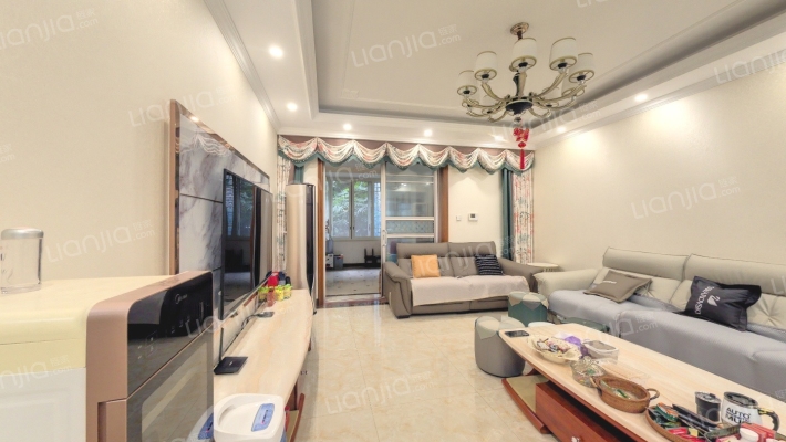 艺锦湾三期二手房实景图