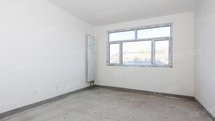 彩虹城二手房实景图