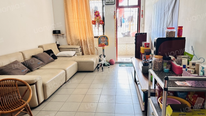 鸿裕一街二手房实景图