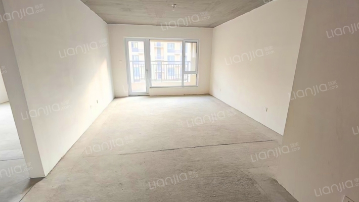 大社区 南北通透 好楼层 采光视野好 北京公交直达小区-客厅