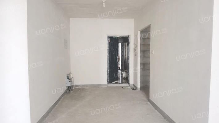 朝阳两居室，通风效果好，采光效果好，优质房源！-客厅