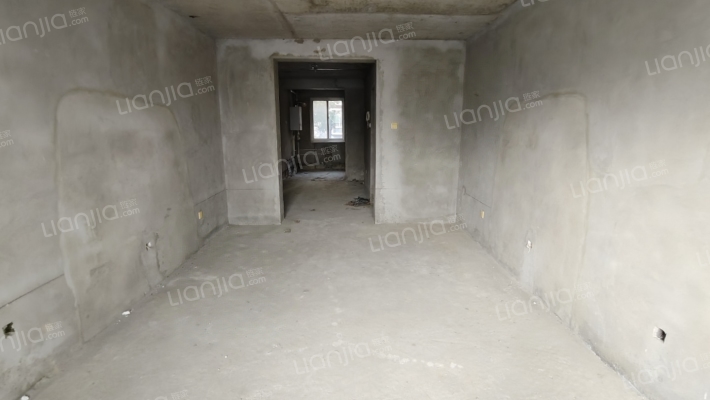 房本满五唯一税费低，户型方正，板楼低楼层，采光好-客厅